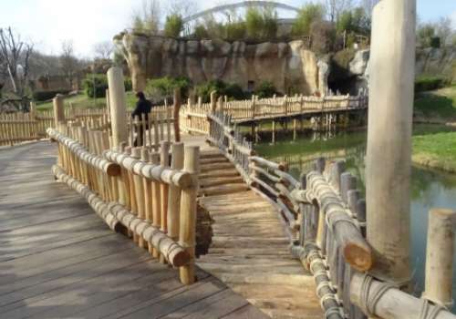 Holzkonstruktionen in Zoos